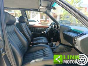 Image 10/10 of Lancia Thema 8.32 (1988)