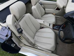 Image 41/50 of Mercedes-Benz SL 500 (1995)