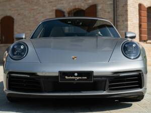 Image 5/50 of Porsche 911 Carrera 4S (2019)