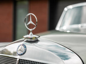 Image 17/31 de Mercedes-Benz 300 c Cabriolet D (1956)