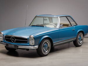 Image 2/38 of Mercedes-Benz 250 SL (1967)