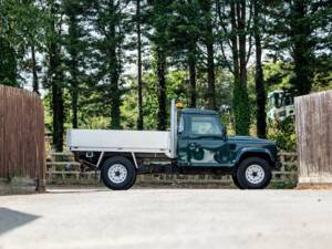 Image 11/27 of Land Rover Defender 130 Td5 (2017)