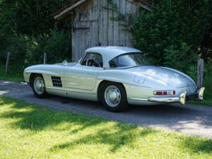 Image 24/24 of Mercedes-Benz 300 SL Roadster (1962)