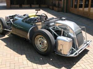 Image 11/28 of Lister Costin (1959)