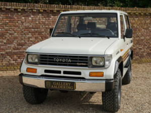 Immagine 28/50 di Toyota Land Cruiser 2.4 LX Turbo (1992)