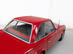 Image 23/30 of Mercedes-Benz 280 SL (1968)