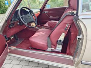 Bild 38/43 von Mercedes-Benz 560 SL (1988)