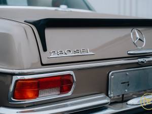 Image 9/20 of Mercedes-Benz 300 SEL 6.3 AMG (1972)