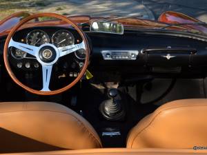 Afbeelding 17/24 van Alfa Romeo 2000 Spider (1960)