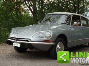 Immagine 4/10 di Citroën DS 21 Pallas (1969)