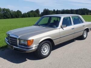 Afbeelding 13/31 van Mercedes-Benz 450 SEL 6,9 (1975)