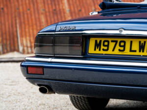 Image 22/38 of Jaguar XJS 4.0 (1995)