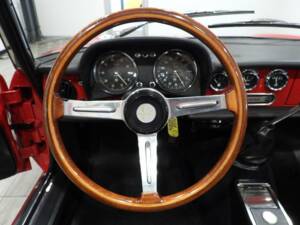 Image 7/15 of Alfa Romeo 1750 Spider Veloce (1968)