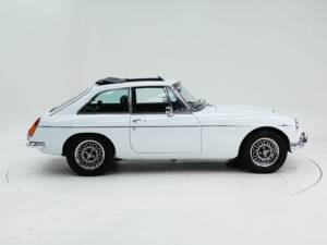 Immagine 9/15 di MG MGB GT V8 (1974)