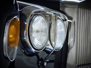 Image 37/100 de Rolls-Royce Silver Shadow II (1979)