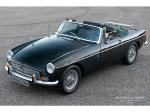 Image 6/28 of MG MGB (1970)