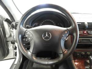 Image 6/15 of Mercedes-Benz C 200 Kompressor (2000)