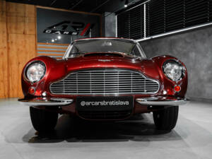 Image 3/11 de Aston Martin DB 6 Vantage (1967)