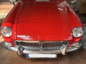 Image 6/28 de MG MGB GT (1966)