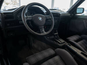 Afbeelding 12/18 van BMW 320i (1992)