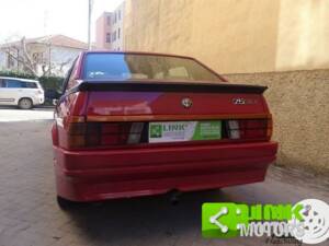 Immagine 6/10 di Alfa Romeo 75 1.8 Turbo Evoluzione (1987)