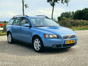 Bild 6/32 von Volvo V 50 2.4 (2005)