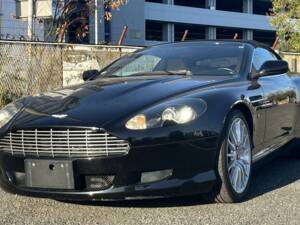 Immagine 3/43 di Aston Martin DB 9 Volante (2006)