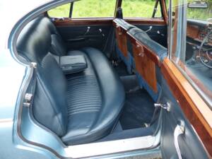 Image 11/16 of Jaguar 420 G (1969)