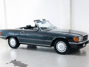 Image 3/30 of Mercedes-Benz 300 SL (1987)