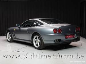 Image 4/15 de Ferrari 550 Maranello (1997)
