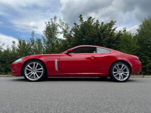 Image 7/49 of Jaguar XKR (2007)