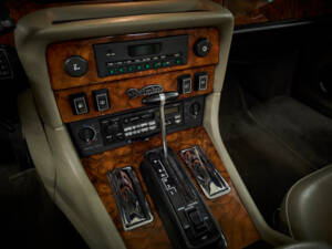 Bild 51/97 von Daimler Double Six (1994)