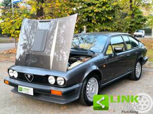 Bild 8/10 von Alfa Romeo GTV 6 2.5 (1980)