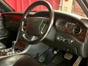 Image 2/10 of Bentley Arnage T (2007)