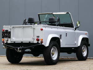 Image 36/49 de Land Rover Defender 90 (1990)