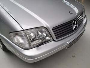 Bild 5/41 von Mercedes-Benz SL 320 (1998)