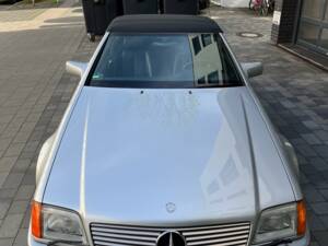 Image 16/24 of Mercedes-Benz SL 600 (1993)