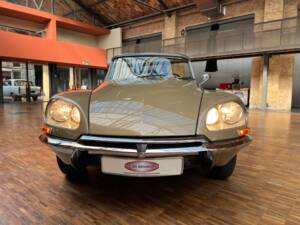 Imagen 12/31 de Citroën DS 21 Usine (1970)