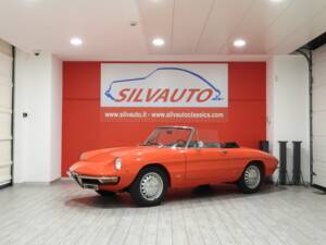 Immagine 1/15 di Alfa Romeo 1300 Spider Junior (1968)