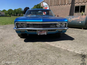 Image 19/45 of Chevrolet Impala Sport Coupe (1967)
