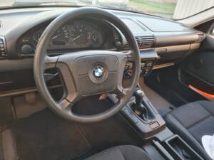 Afbeelding 8/14 van BMW 316i Compact (1995)