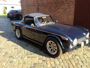 Image 2/20 of Triumph TR 5 PI (1967)