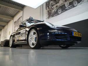 Image 19/50 de Porsche 911 Carrera (2005)