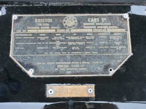 Image 36/40 of Bristol 410 (1968)