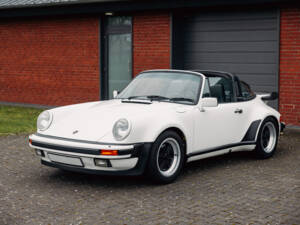 Immagine 8/55 di Porsche 911 Turbo 3.3 (1988)