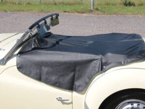 Image 11/83 of Triumph TR 3A (1959)