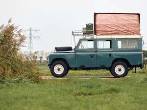 Image 5/69 of Land Rover 109 (1962)