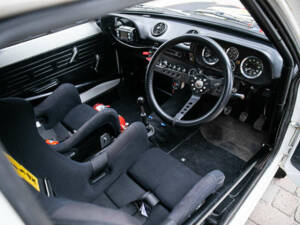 Image 2/40 of Ford Escort Twin Cam (1968)