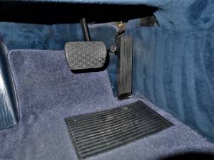 Immagine 80/84 di Mercedes-Benz 560 SEL (1987)