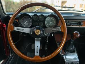 Image 47/50 of Alfa Romeo 2000 GT Veloce (1973)